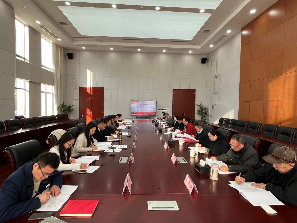 鳳凰航運(yùn)收盤上漲1014%最新市凈率311(圖1)