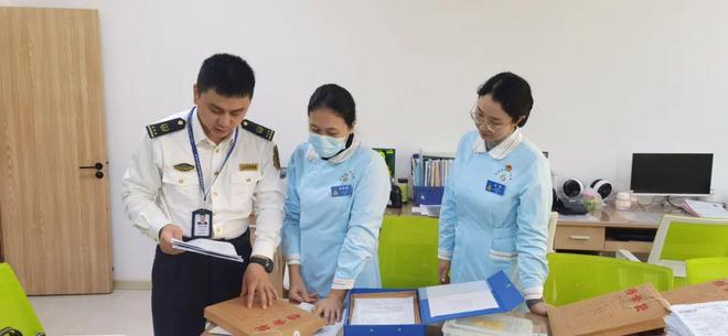 Kaiyun：防城港海事局全方位服務(wù) 助力船員逐夢(mèng)深藍(lán)(圖3)