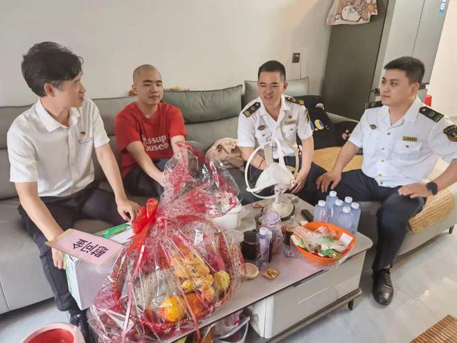 Kaiyun：防城港海事局全方位服務(wù) 助力船員逐夢(mèng)深藍(lán)(圖5)