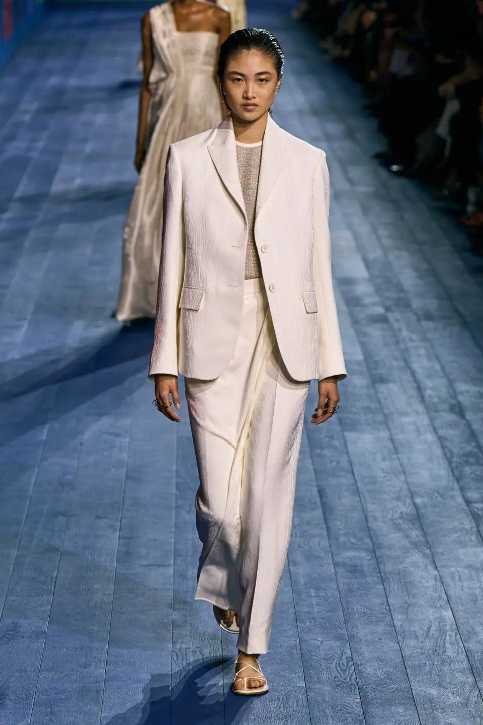 【衣服定制】_衣服定制品牌圖片價(jià)格_批發(fā)_阿里巴巴 - 第9頁(yè)(圖1)