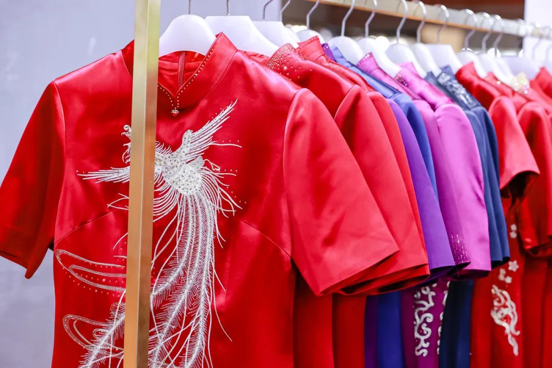 2018-2024年中國(guó)服裝定制行業(yè)市場(chǎng)深度分析研究報(bào)告(目錄)(圖1)