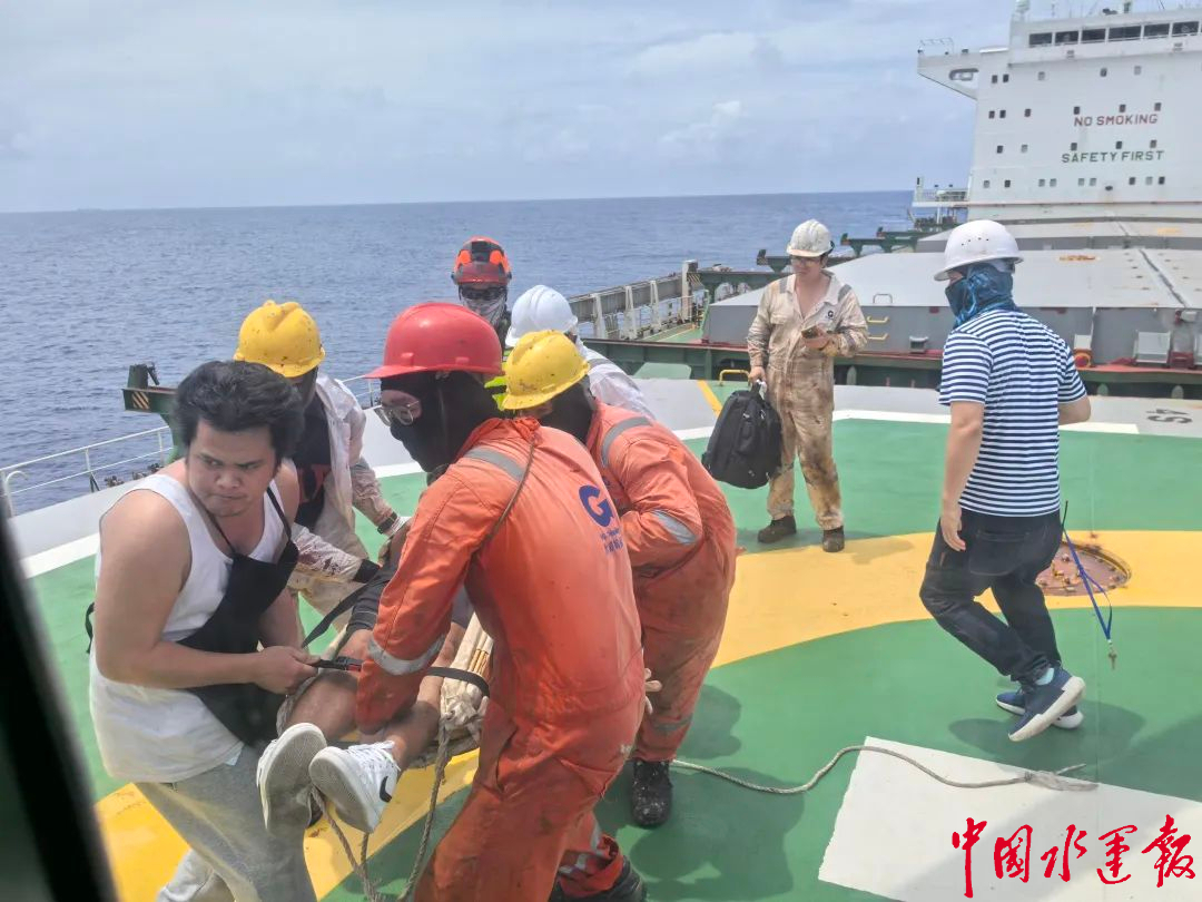 三沙海上搜救分中心成功救助外籍船員(圖1)