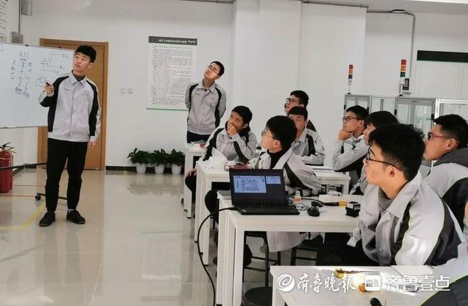 山東海事職業(yè)學(xué)院校長徐立清：愛達·魔都號上也有我們的學(xué)生(圖4)